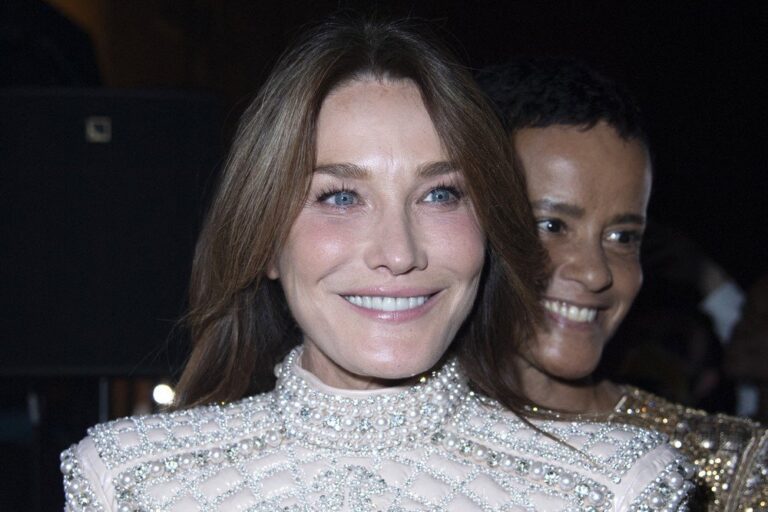 Carla Bruni: her most beautiful photos on the web